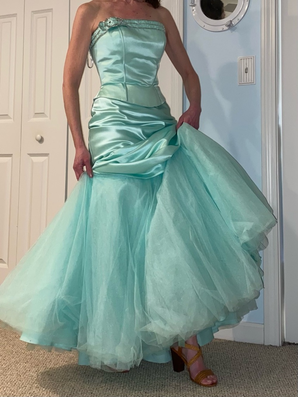 Tiffany Designs Prom Pageant Gown 2 Piece Beaded Accents No Straps 8 Runs Small?